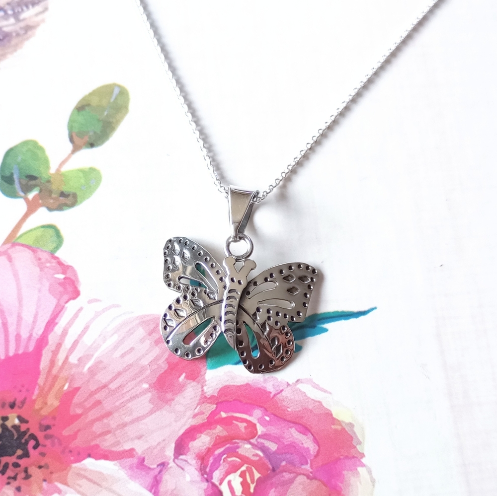 .925 silver necklace